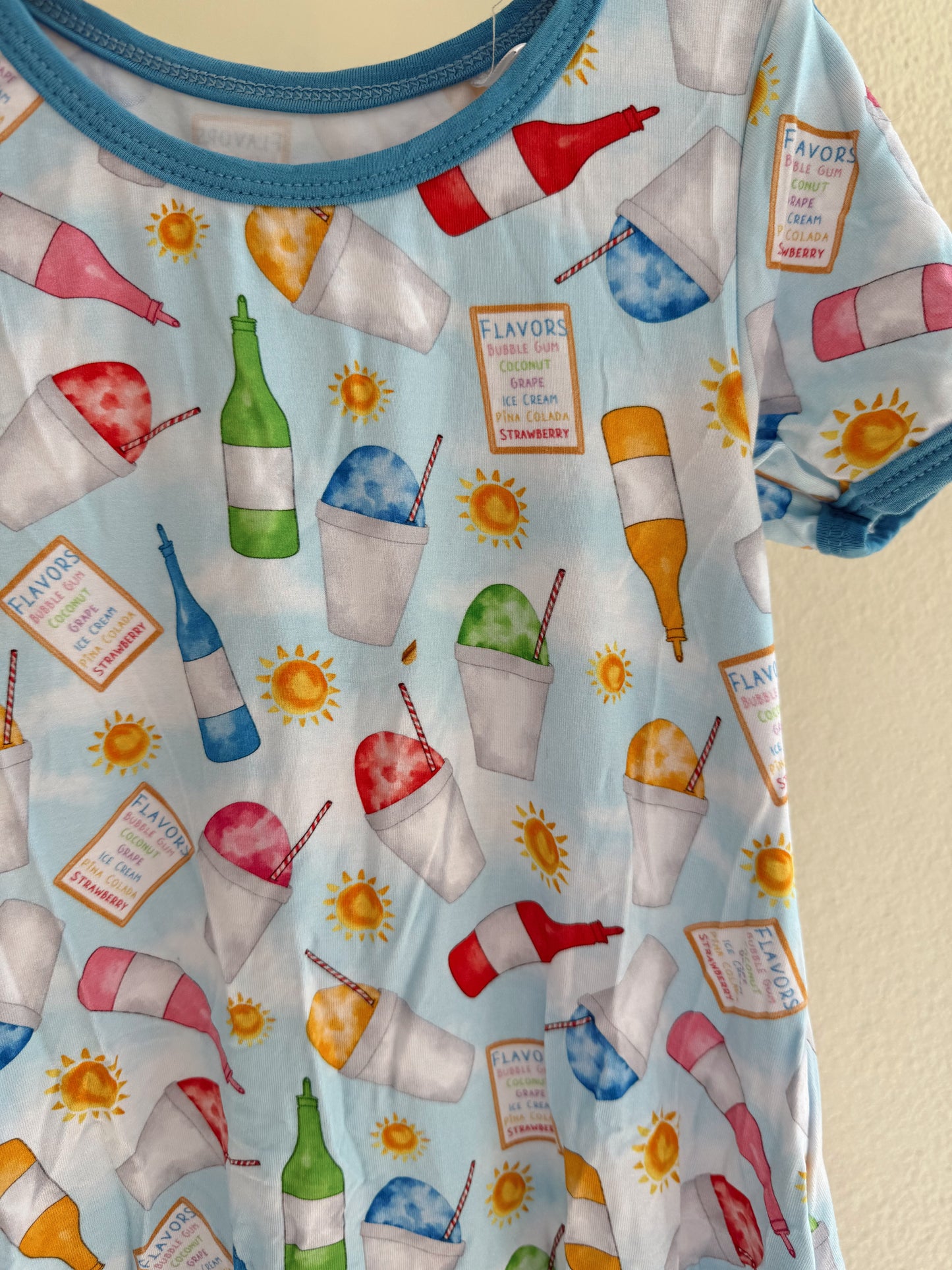 SNOWBALL STAND BAMBOO