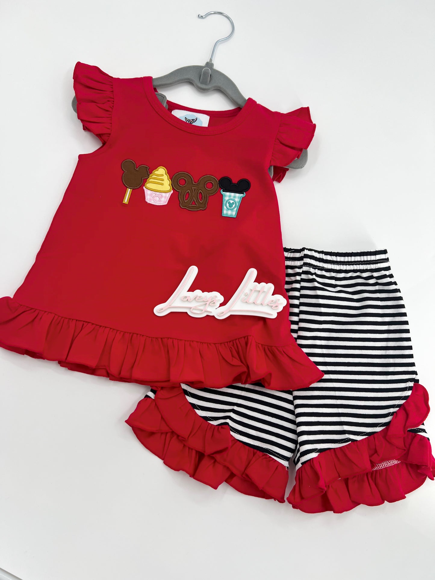Magic Park Outfits