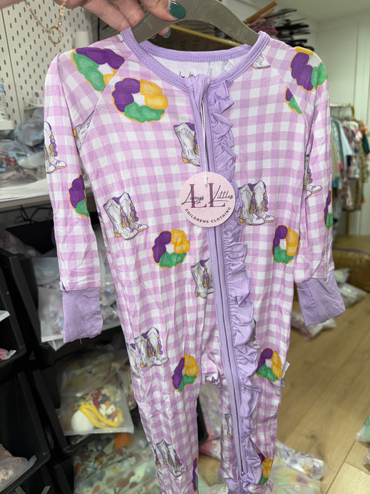 Queen of the Parade- BAMBOO