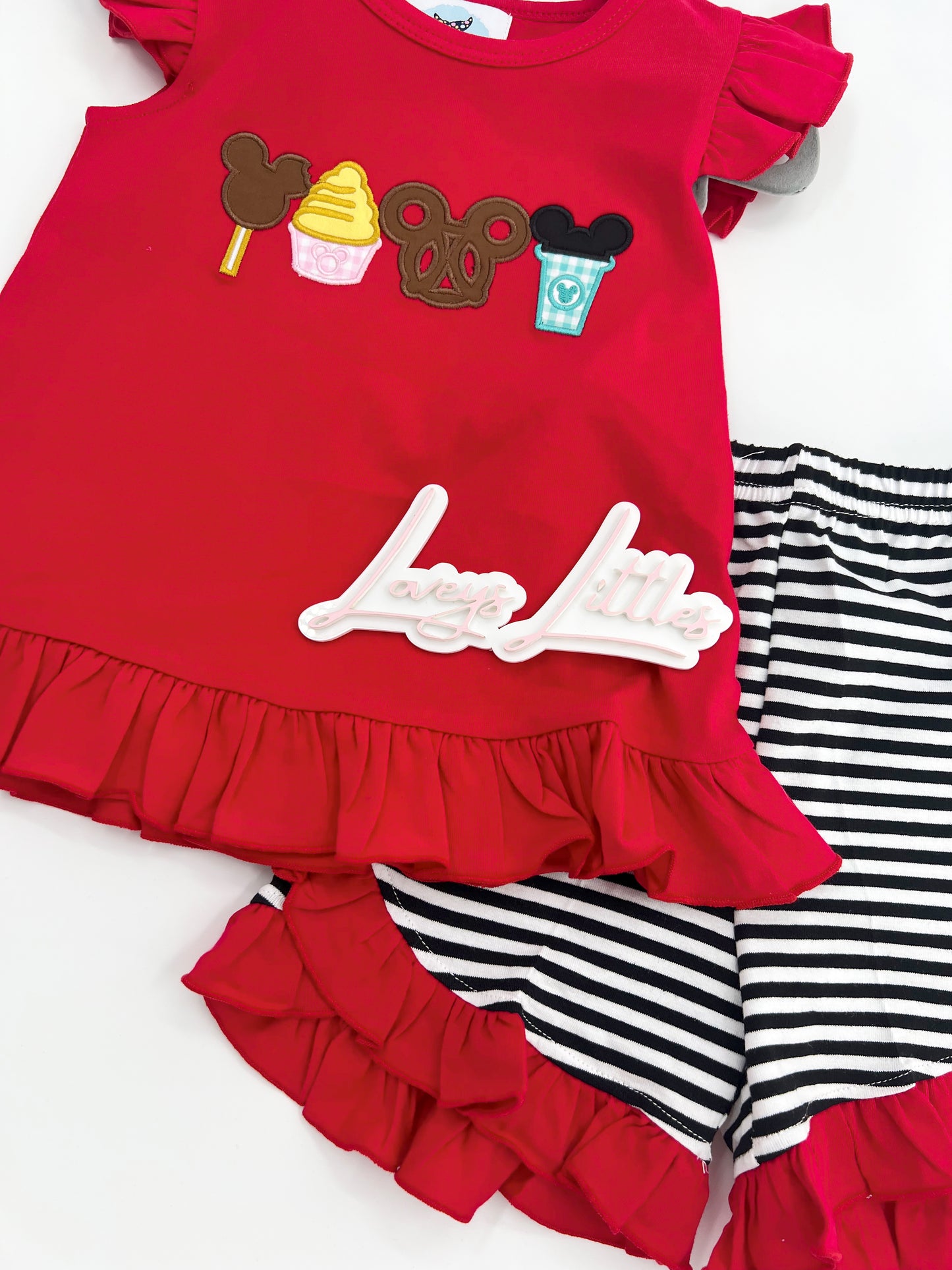 Magic Park Outfits
